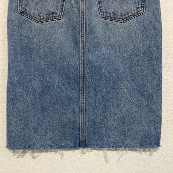Levi’s Blue Distressed Midi Side Slit Jean Skirt Size 26 - Picture 6 of 8